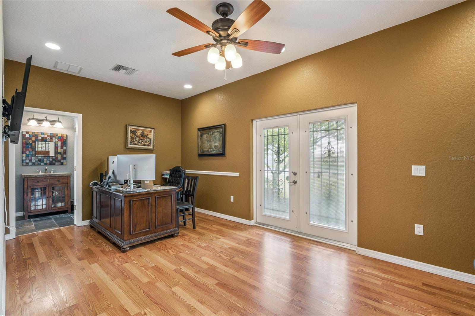 ACREAGE & UNREC - Residential
