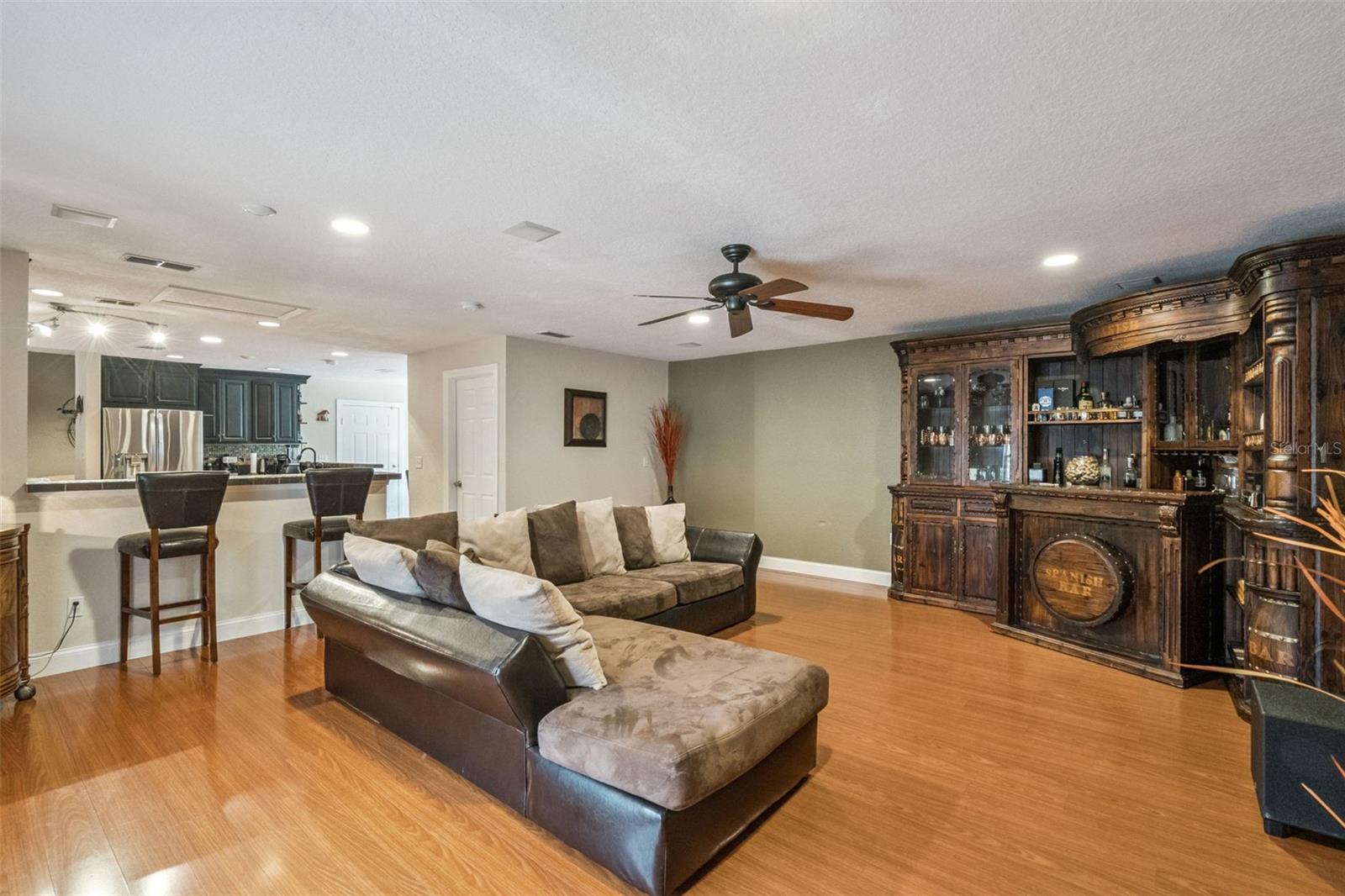 ACREAGE & UNREC - Residential