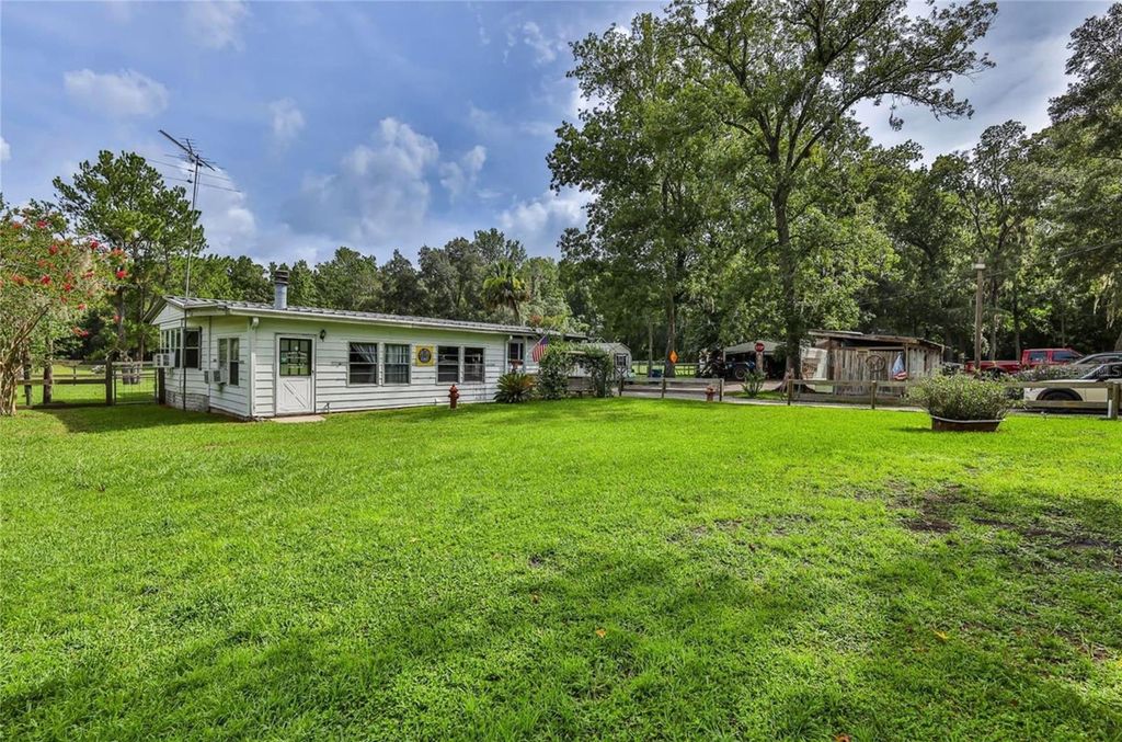 Photo of 19123 Yontz Road, Brooksville, FL 34601 (MLS # TB8441708)