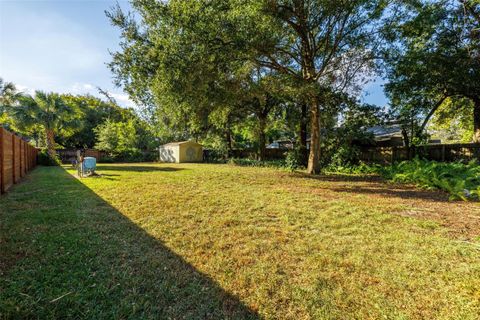 Photo of 5806 N 17th Street, Tampa, FL 33610 (MLS # TB8449004)