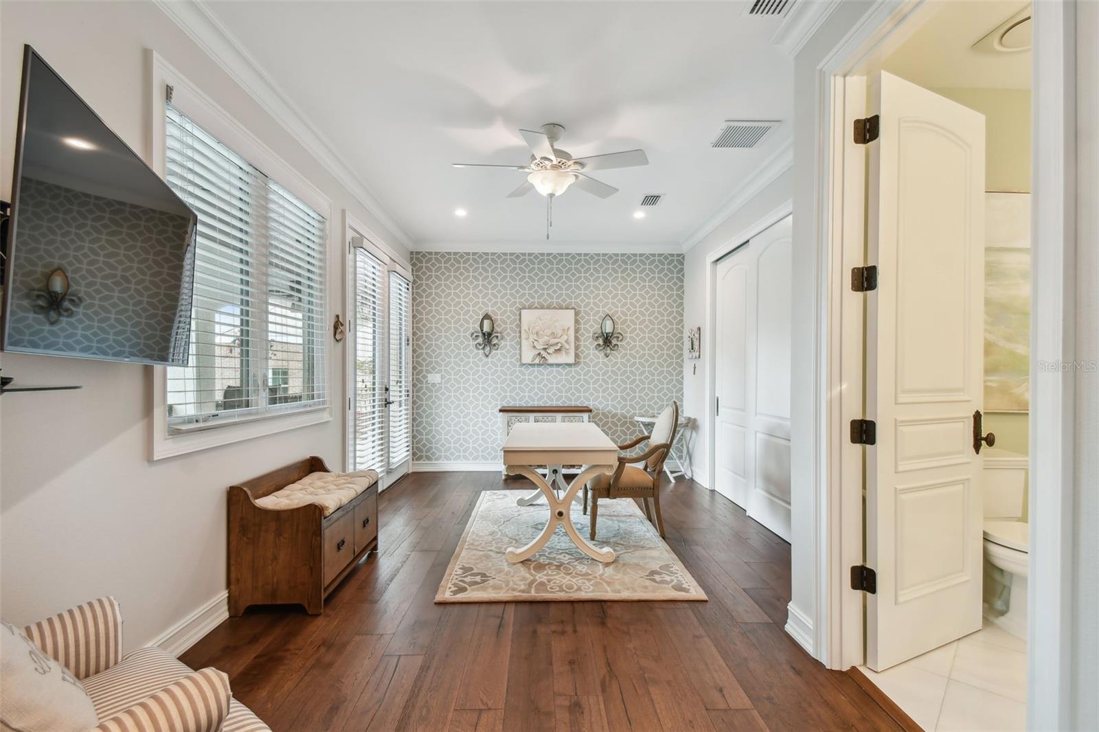 BAY SHORE REV - Residential