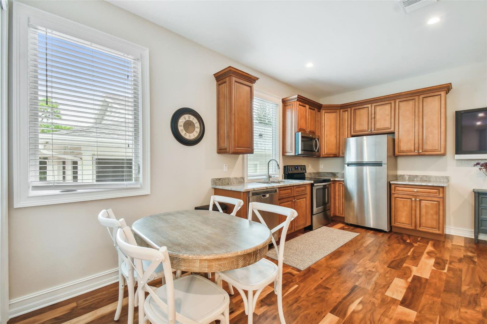 BAY SHORE REV - Residential