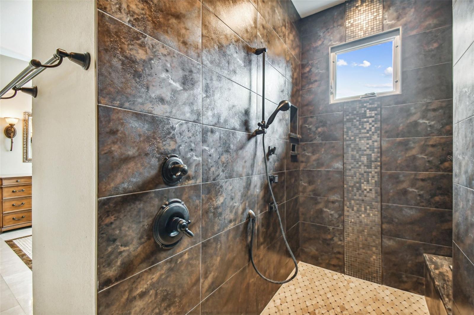 BAY SHORE REV - Residential