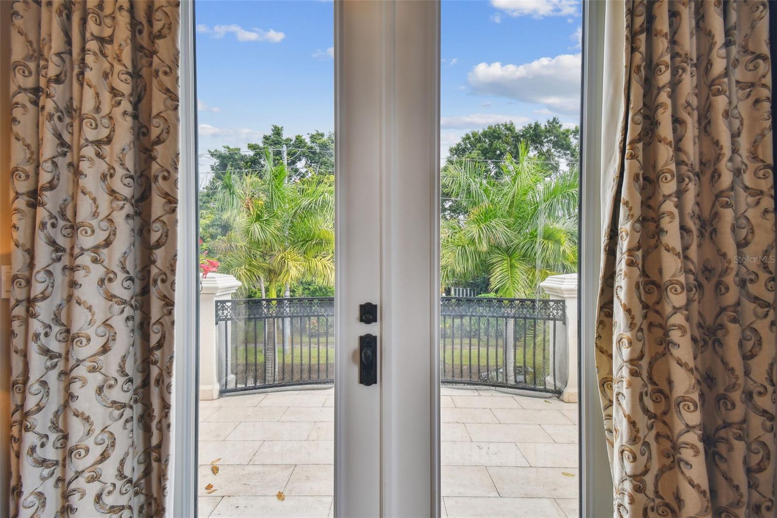 BAY SHORE REV - Residential