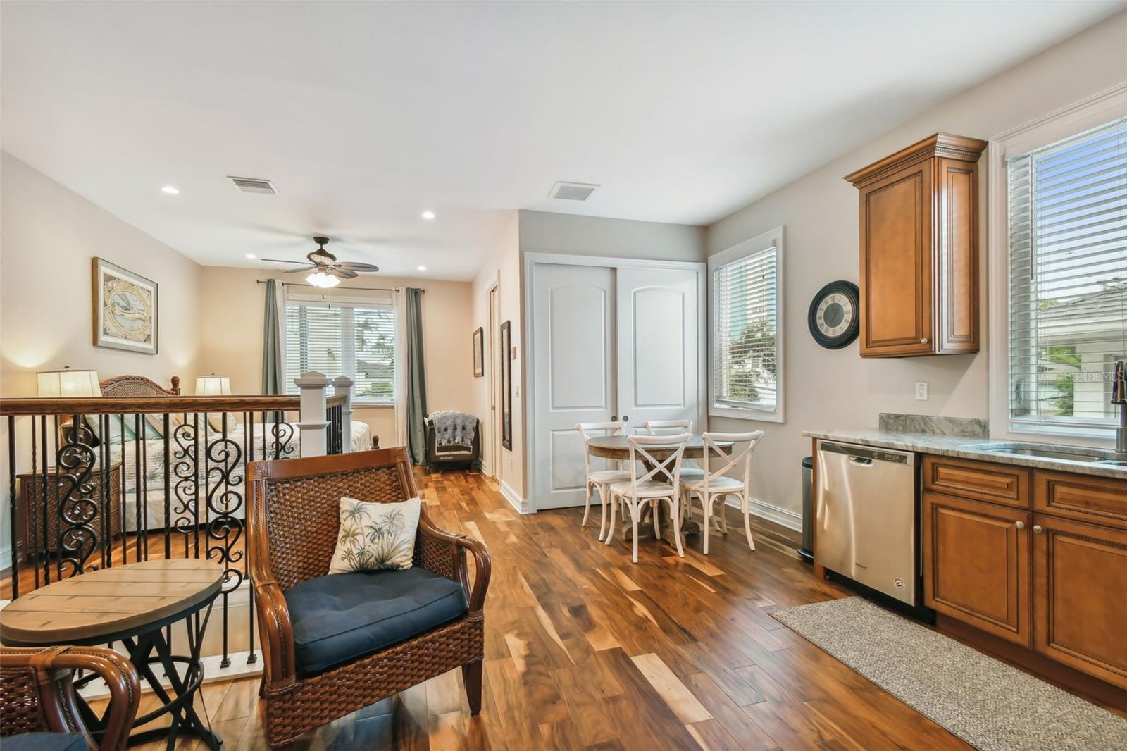 BAY SHORE REV - Residential