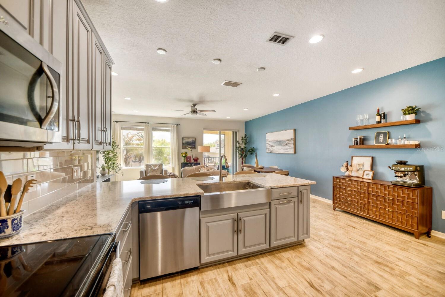 MAGNOLIA POINTE PH 1 - Residential