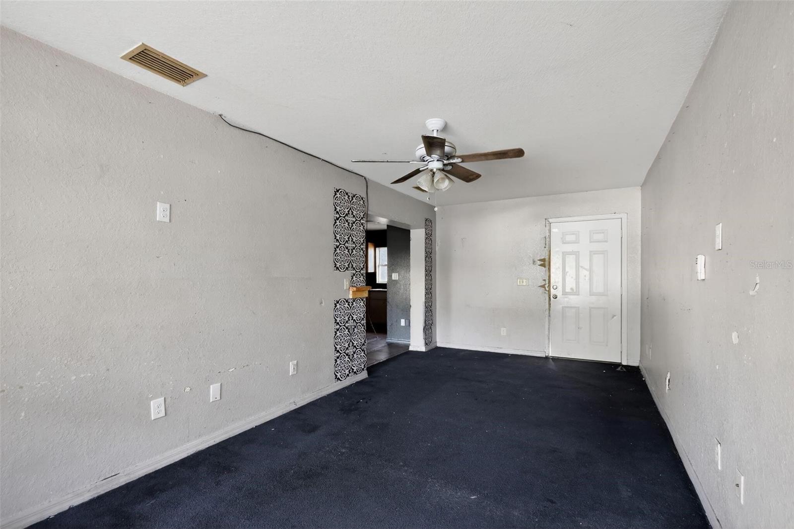 CAMPHOR HEIGHTS - Residential