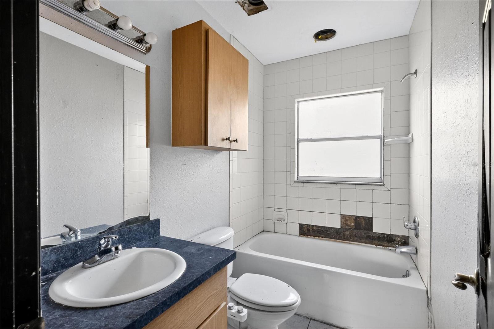 CAMPHOR HEIGHTS - Residential