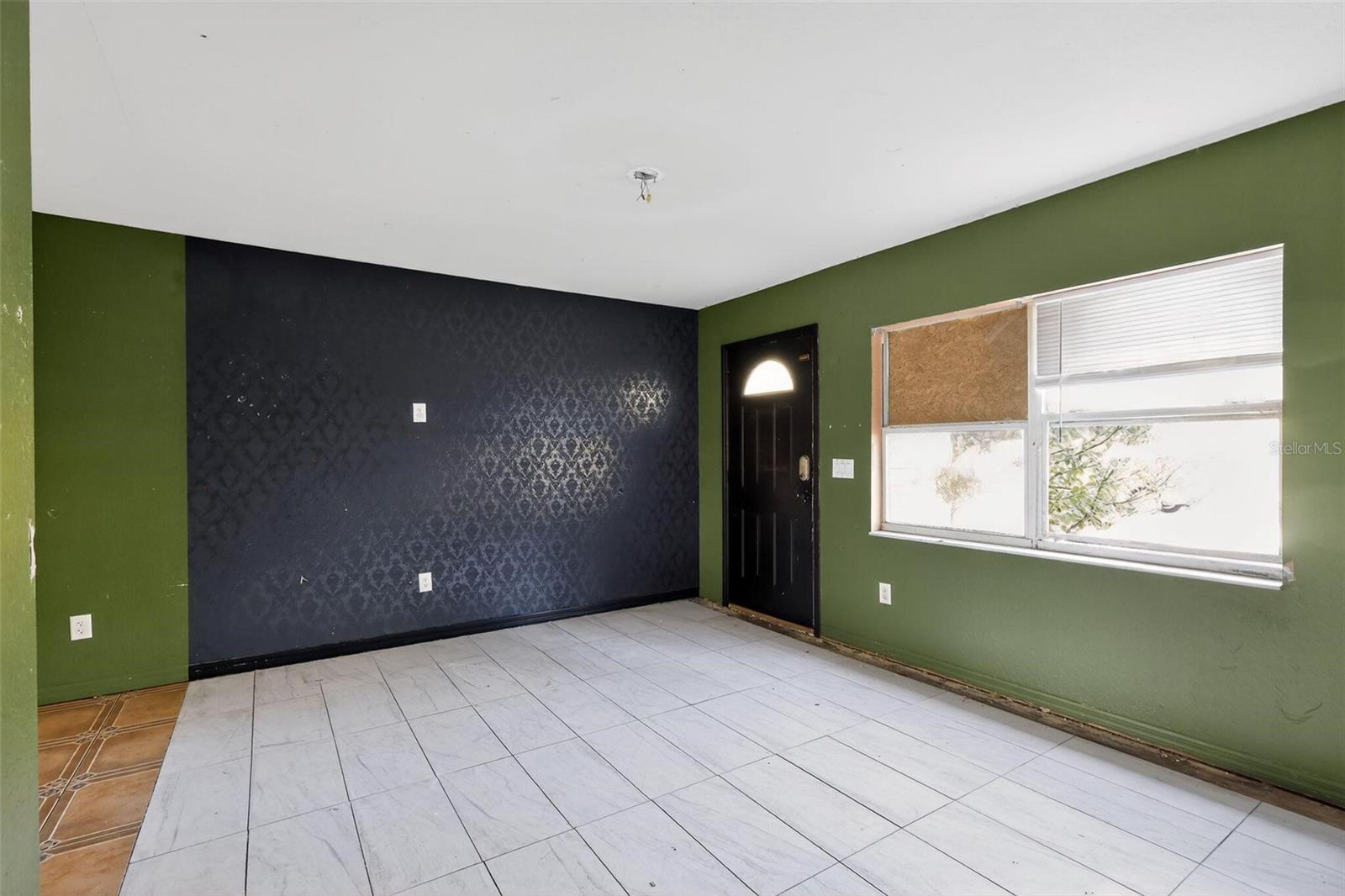 CAMPHOR HEIGHTS - Residential