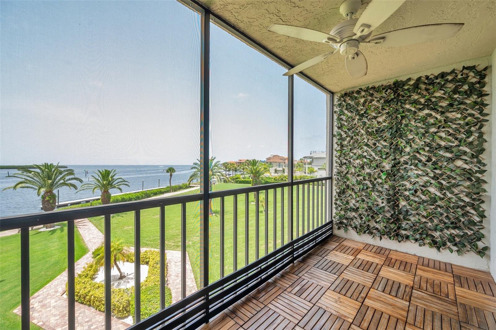 4550 BAY BOULEVARD 1224