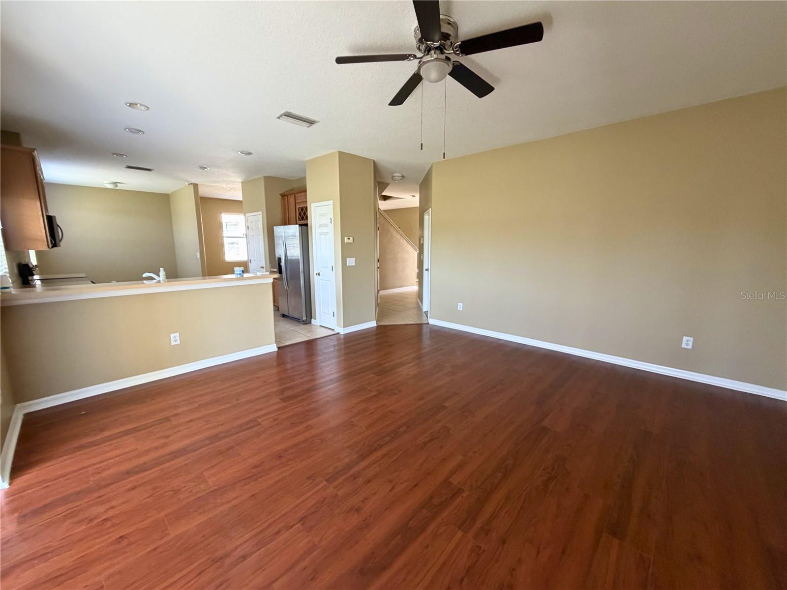 SOUTH BAY LAKES UNIT 2 - Residential Lease