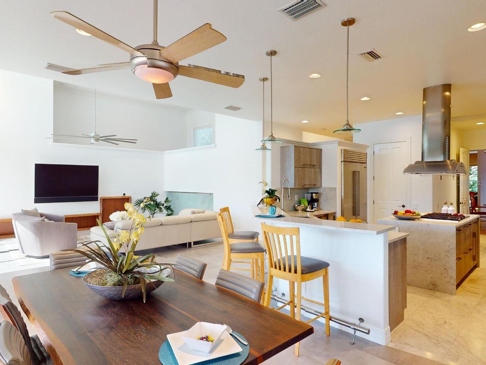 BAY ISLAND SHORES - Residential