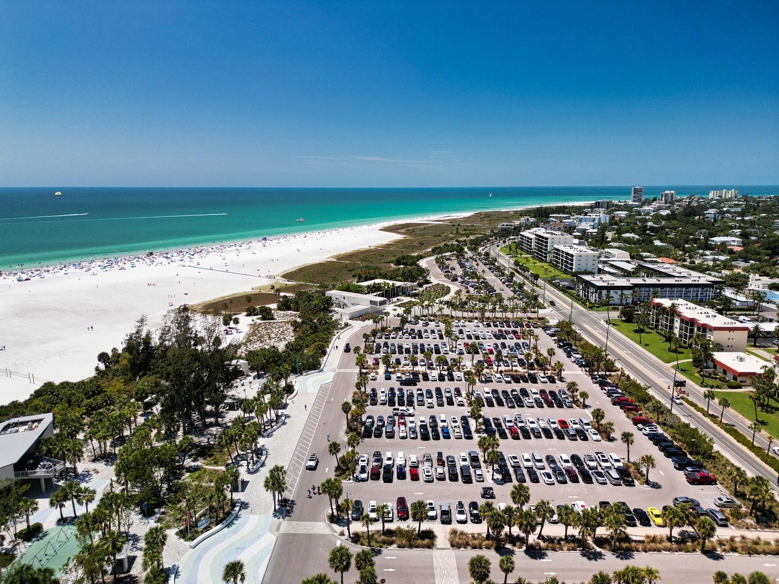 BAY ISLAND SHORES - Residential