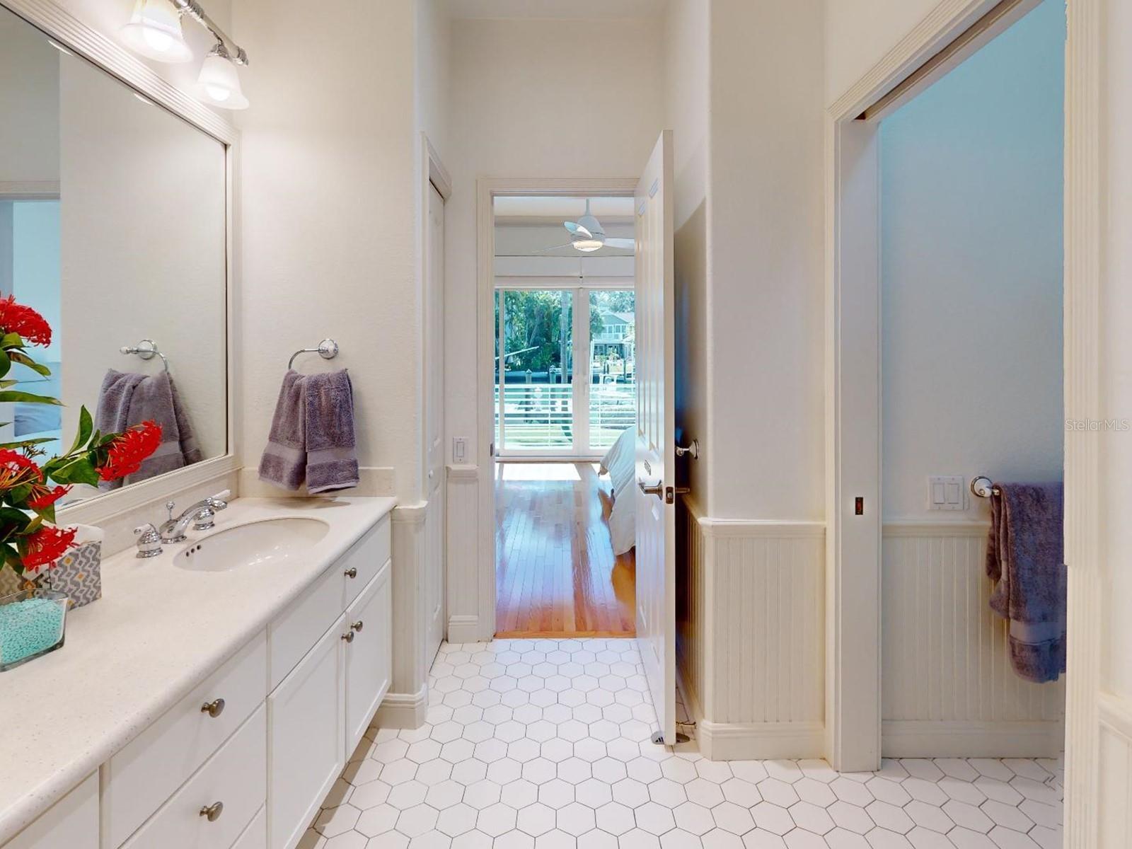 BAY ISLAND SHORES - Residential