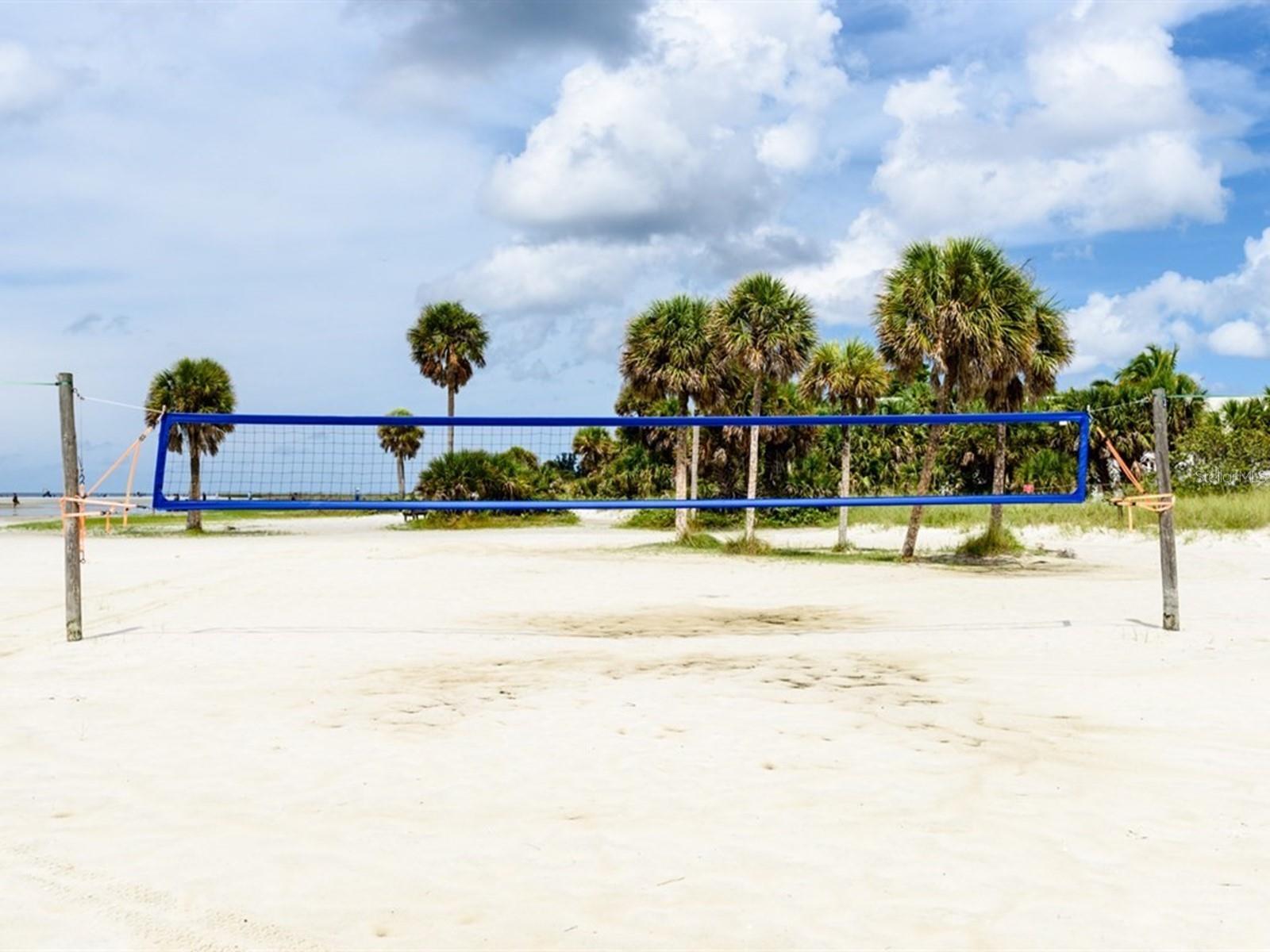 BAY ISLAND SHORES - Residential