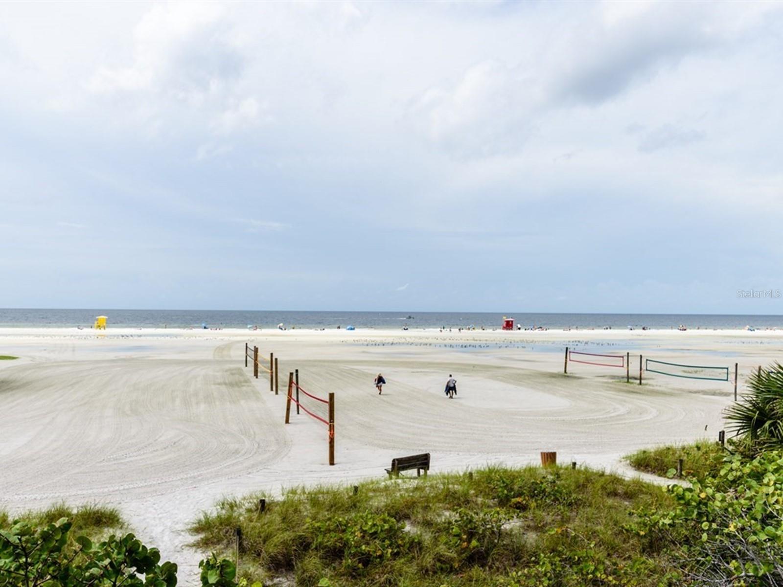 BAY ISLAND SHORES - Residential