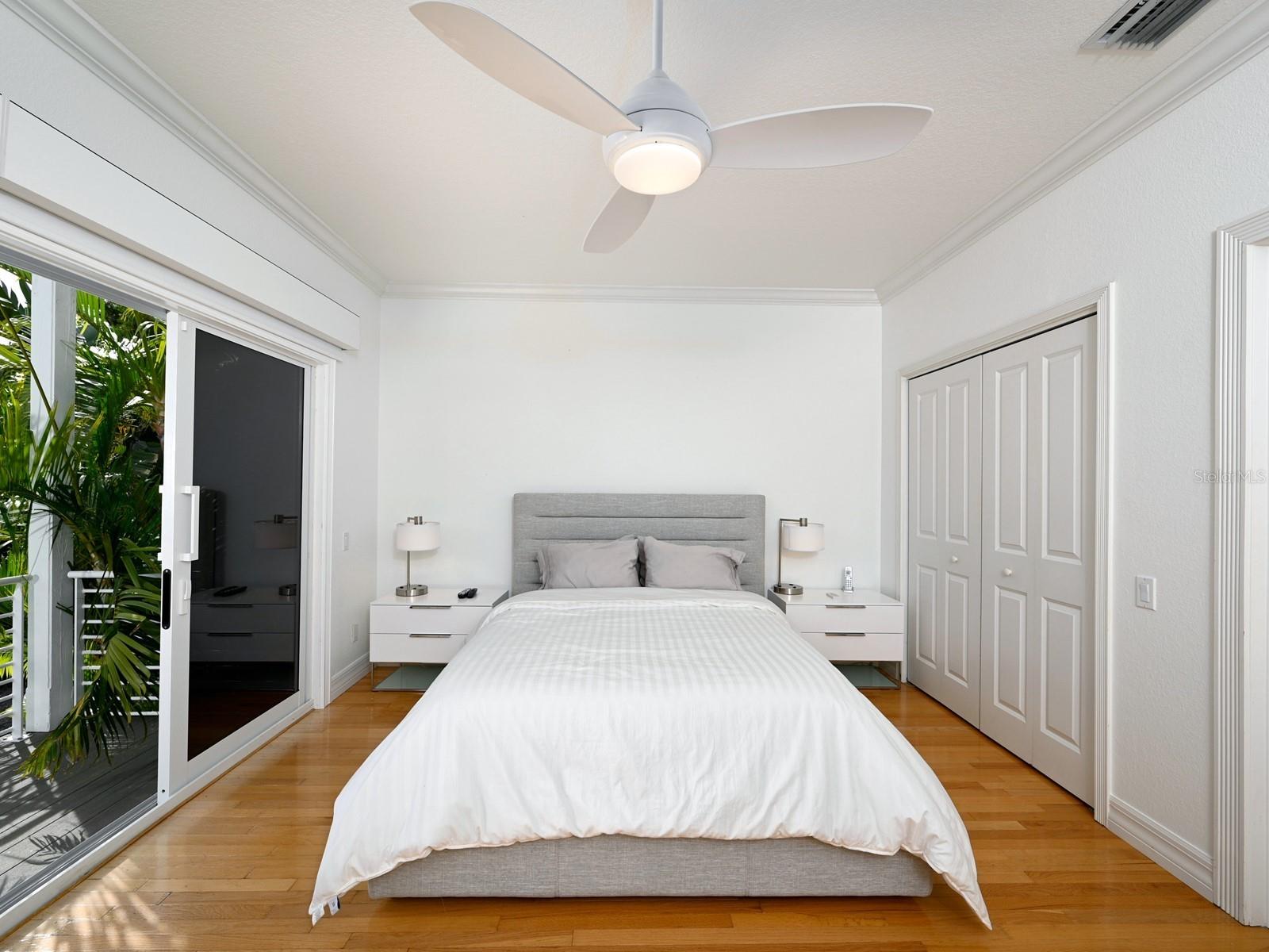 BAY ISLAND SHORES - Residential