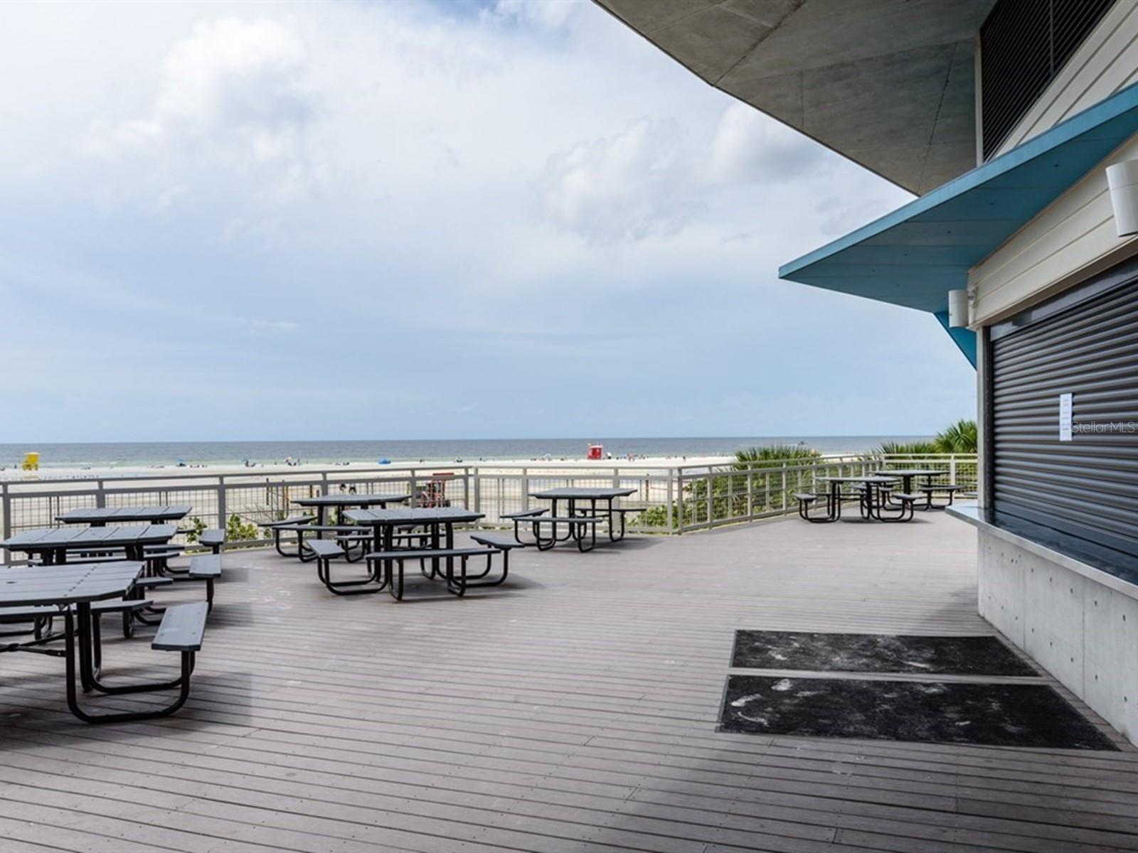 BAY ISLAND SHORES - Residential