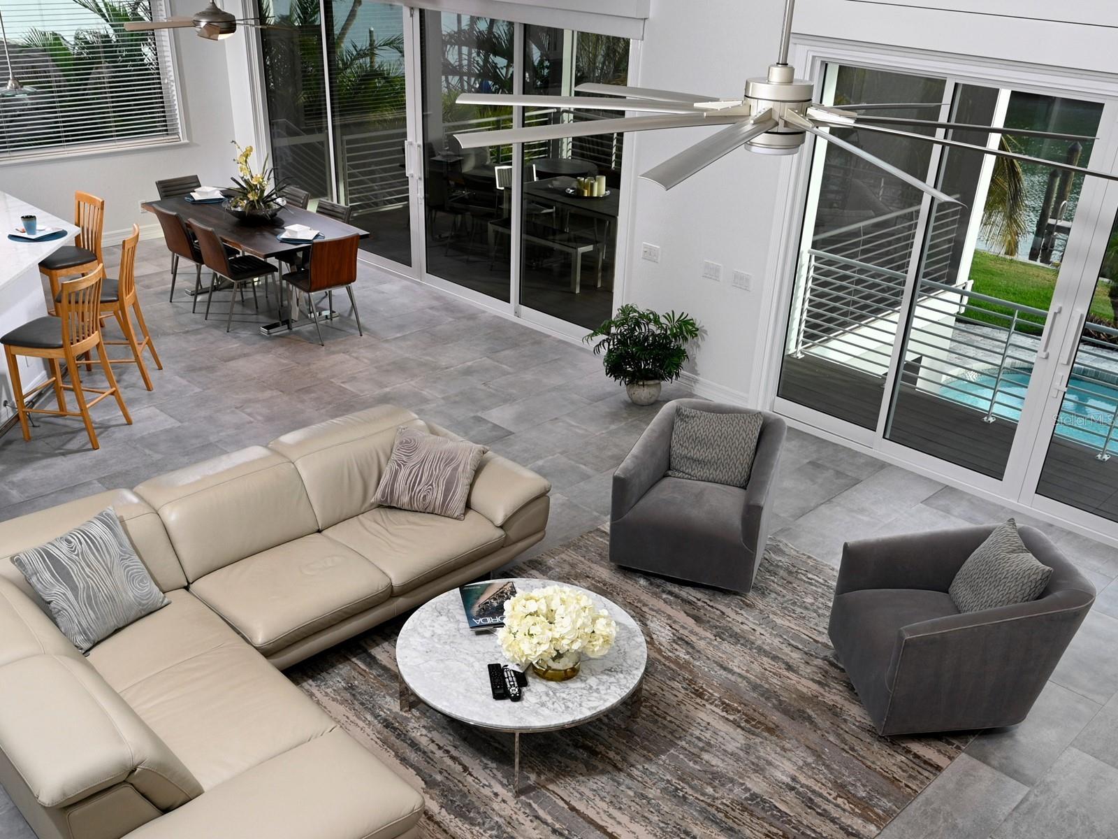 BAY ISLAND SHORES - Residential