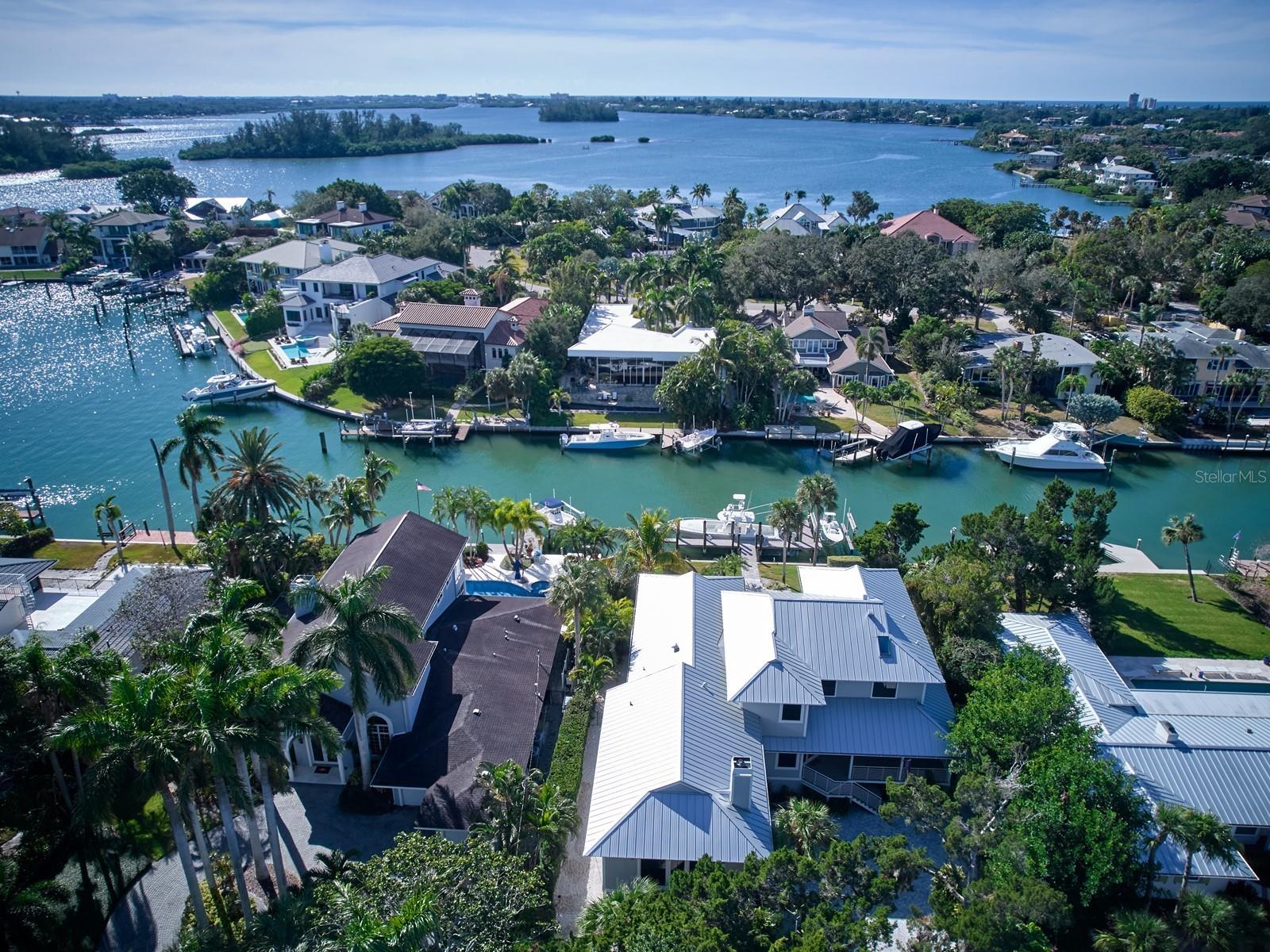 BAY ISLAND SHORES - Residential