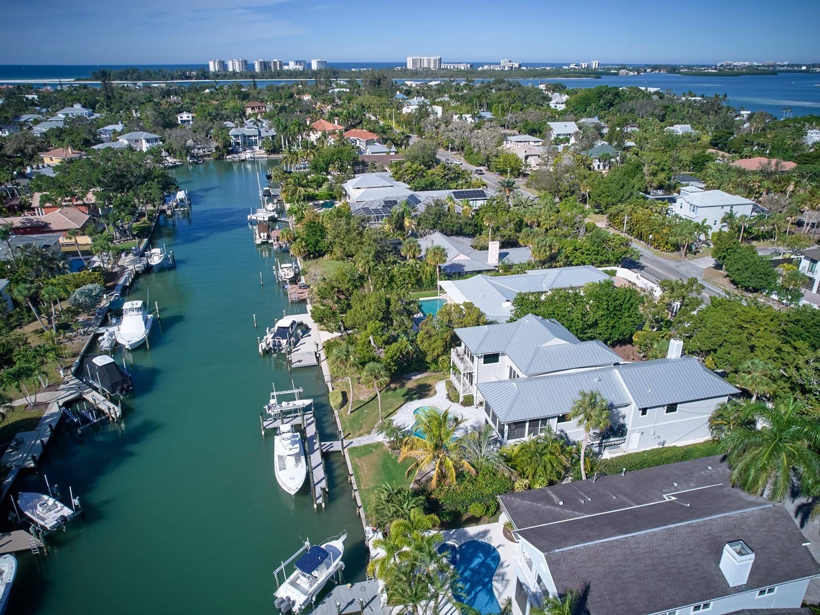 BAY ISLAND SHORES - Residential