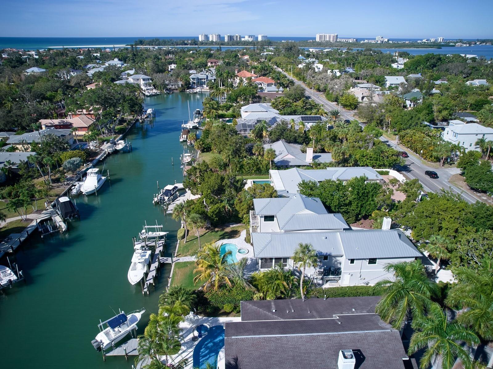 BAY ISLAND SHORES - Residential