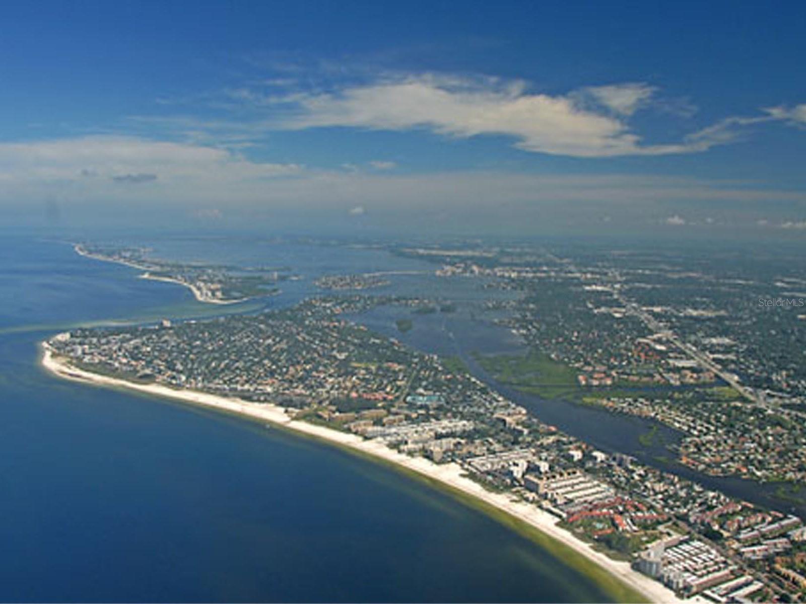 BAY ISLAND SHORES - Residential