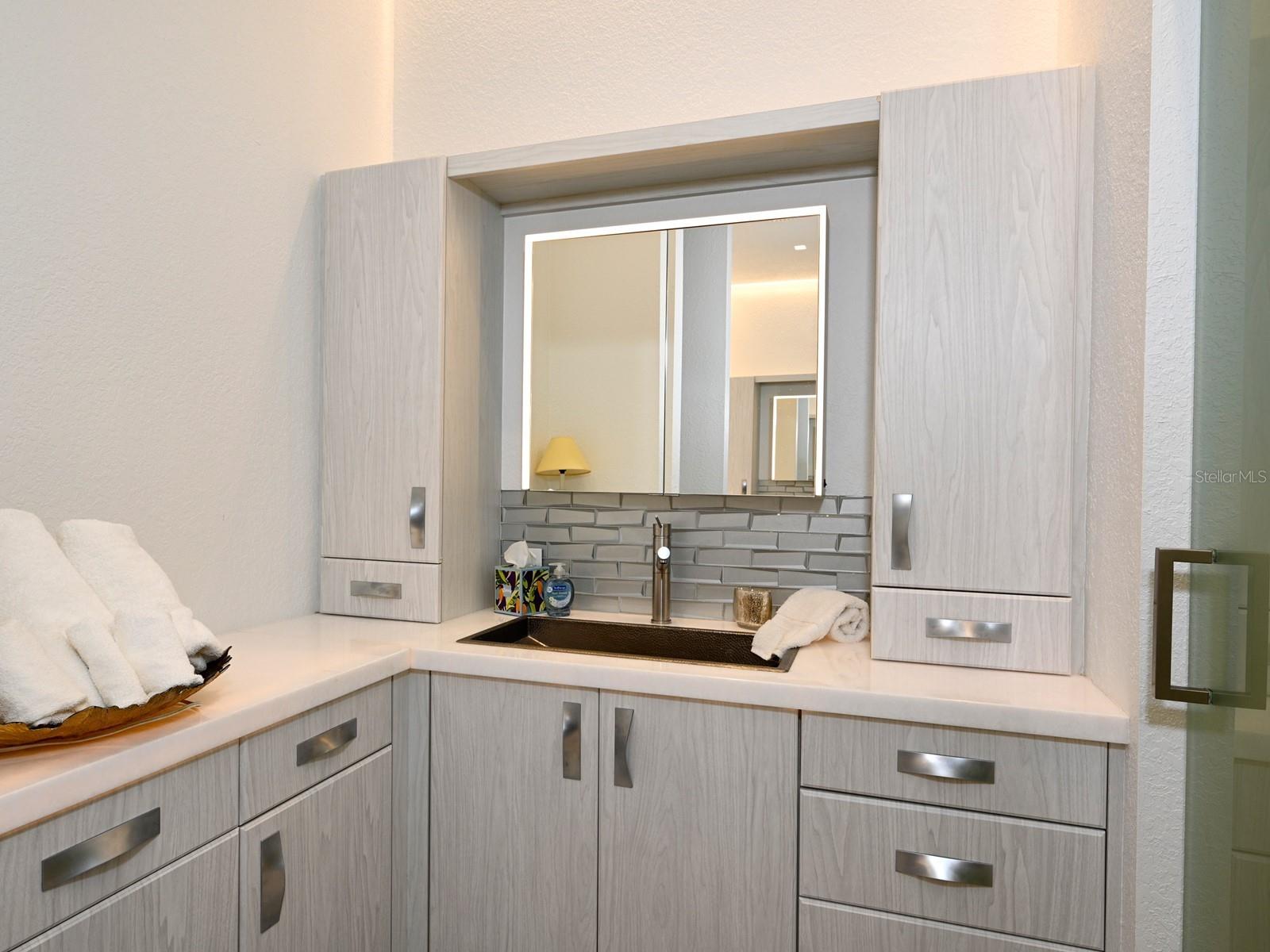 BAY ISLAND SHORES - Residential