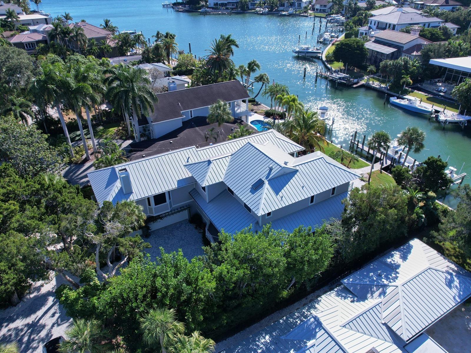 BAY ISLAND SHORES - Residential