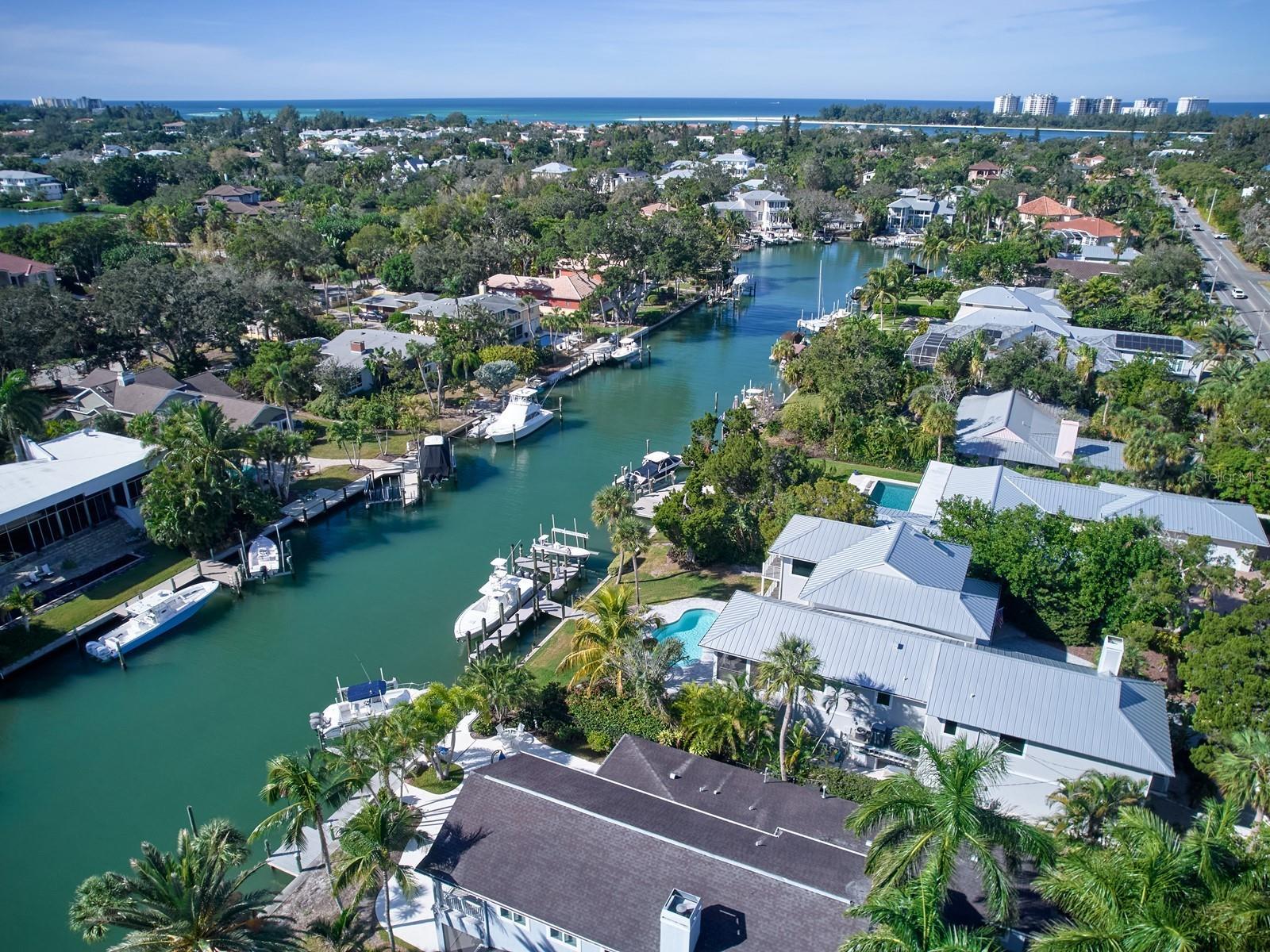 BAY ISLAND SHORES - Residential