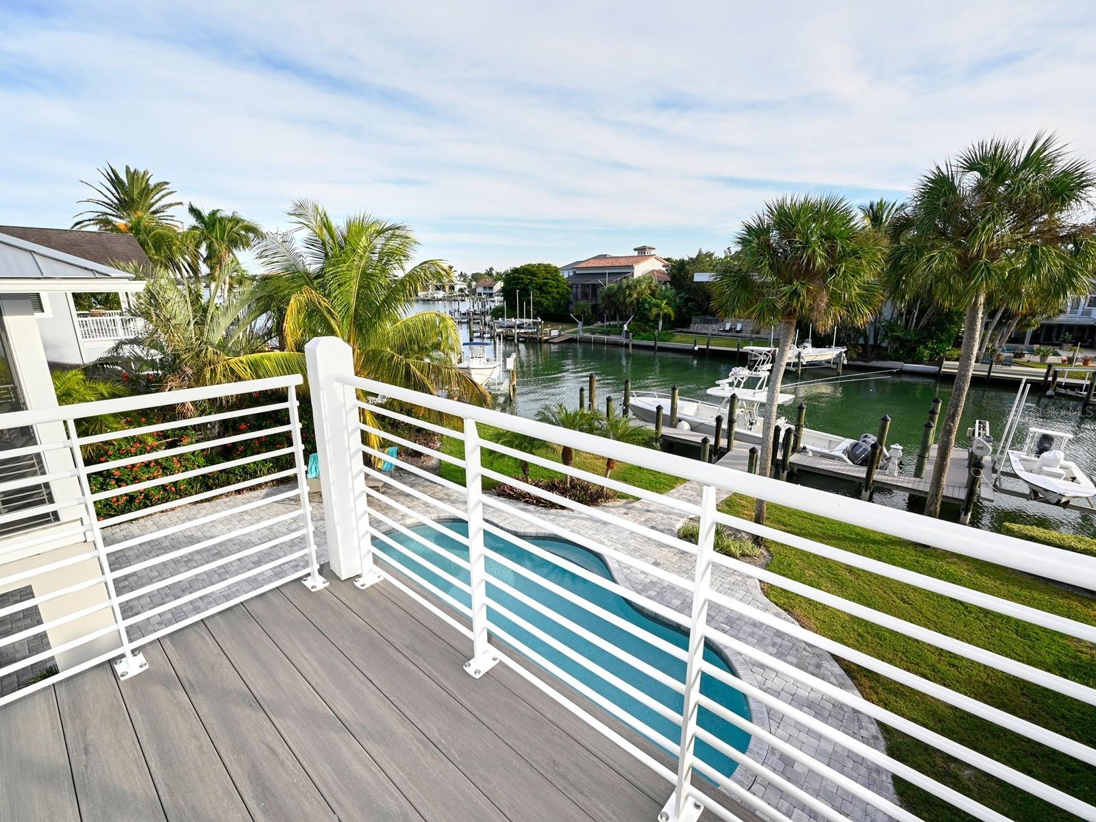 BAY ISLAND SHORES - Residential