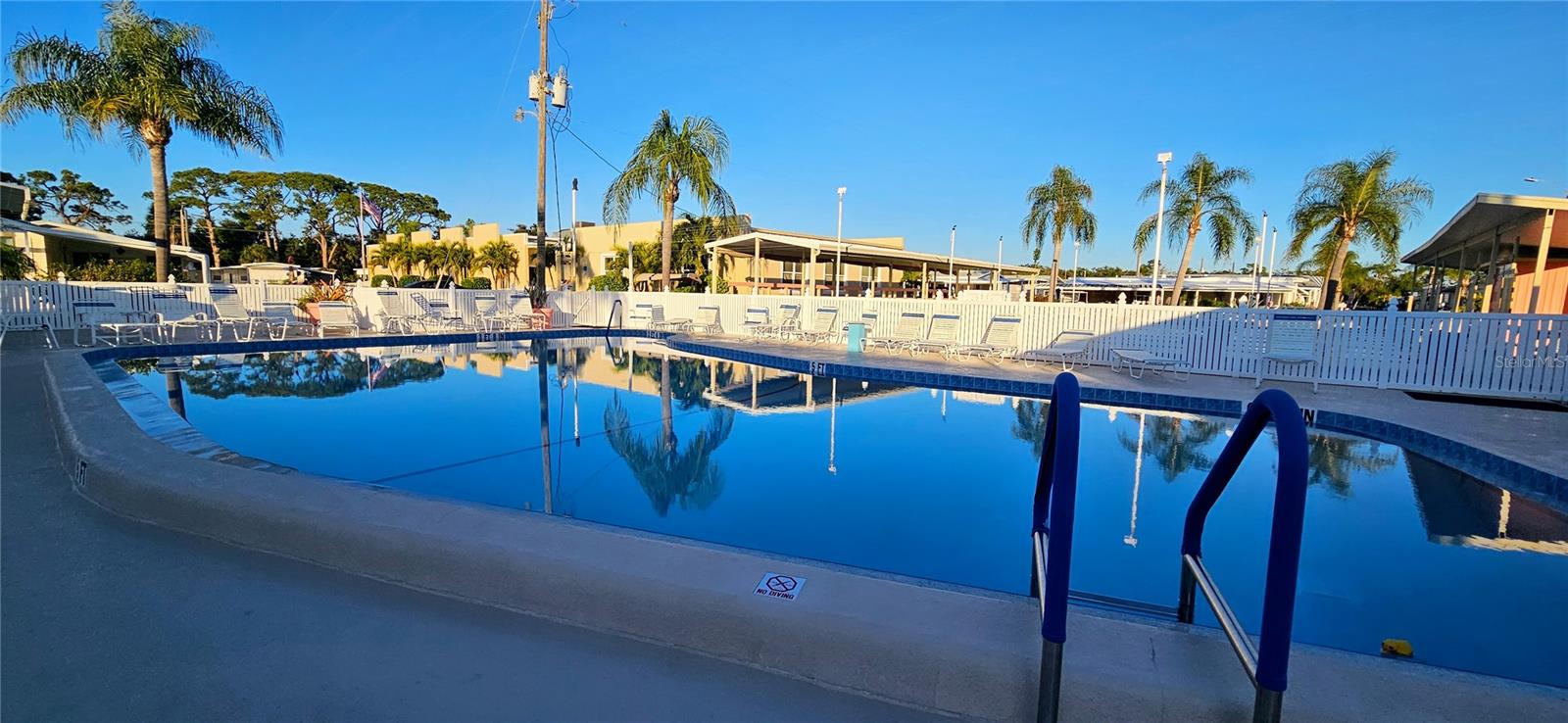 SOUTH WINDS MHP CO-OP - Residential