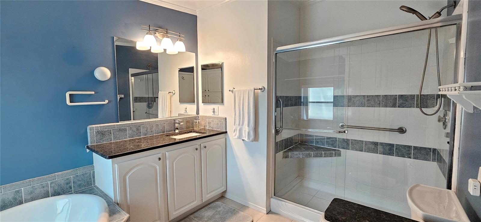 SOUTH WINDS MHP CO-OP - Residential