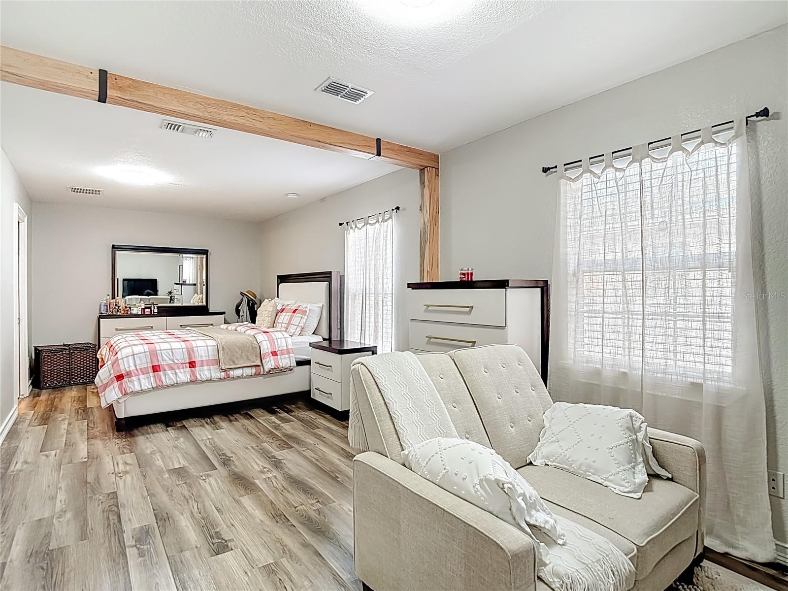 SANSON PARK UNIT 4 - Residential