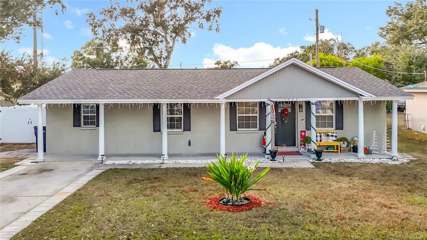 Location, Location, Location!
Welcome to this meticulously maintained 4-bedroom, 2.5-bath home ideally situated near Tampa, I-75, US-301, and the Crosstown Expressway. This fully renovated property features a newer roof and AC (both just 2 years old), a brand-new vinyl fence, and a spacious backyard with ample room for a boat, RV, or simply relaxing and enjoying Florida’s beautiful weather.
Move-in ready and perfectly located—this home has it all! No HOA or CDD