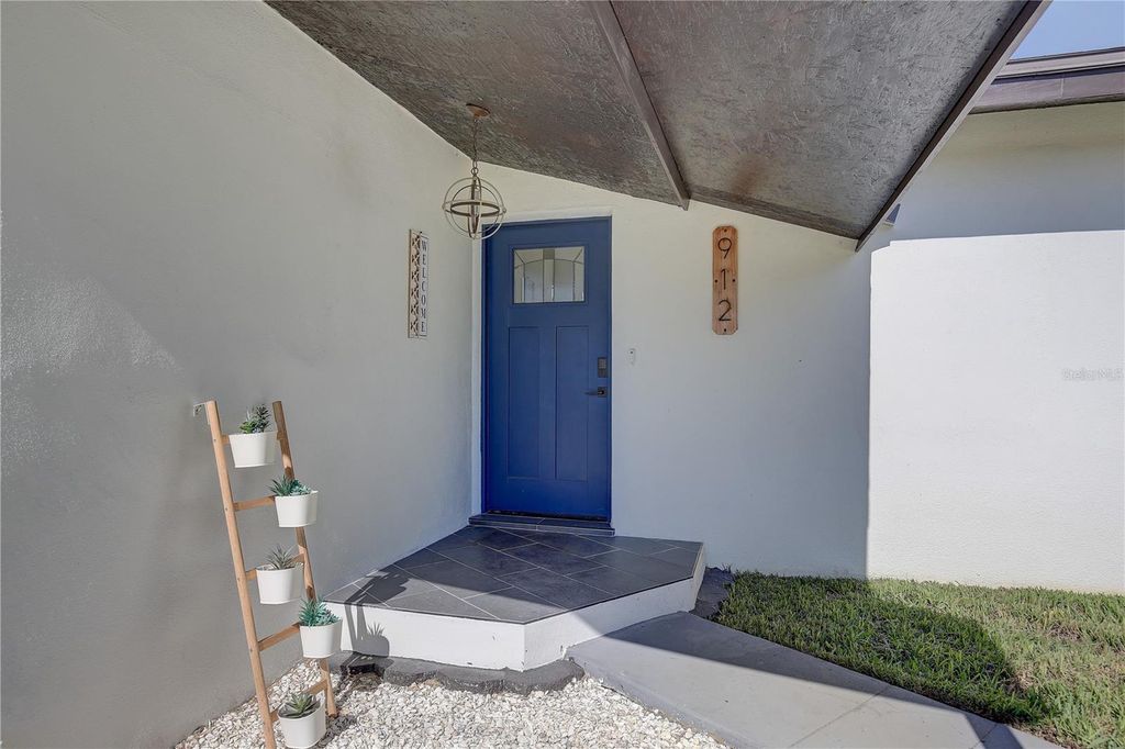 Photo of 912 S Highland Avenue, Clearwater, FL 33756 (MLS # TB8487981)