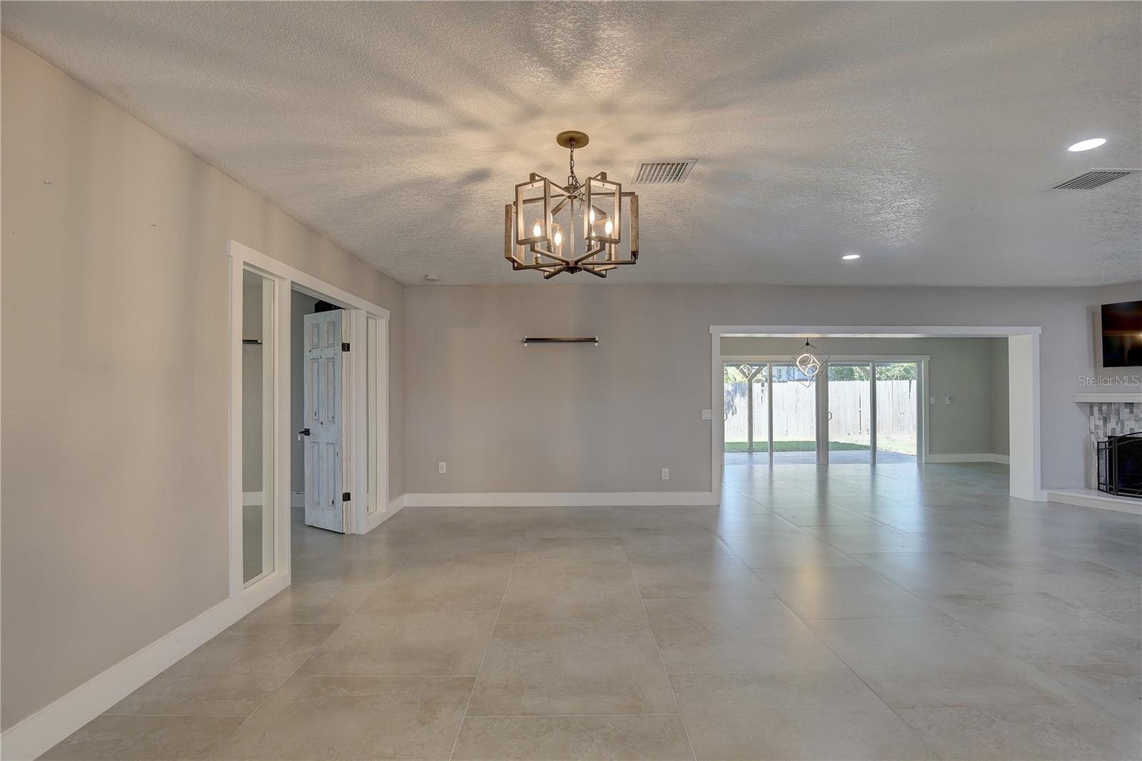 HIGHLAND HILL - Residential