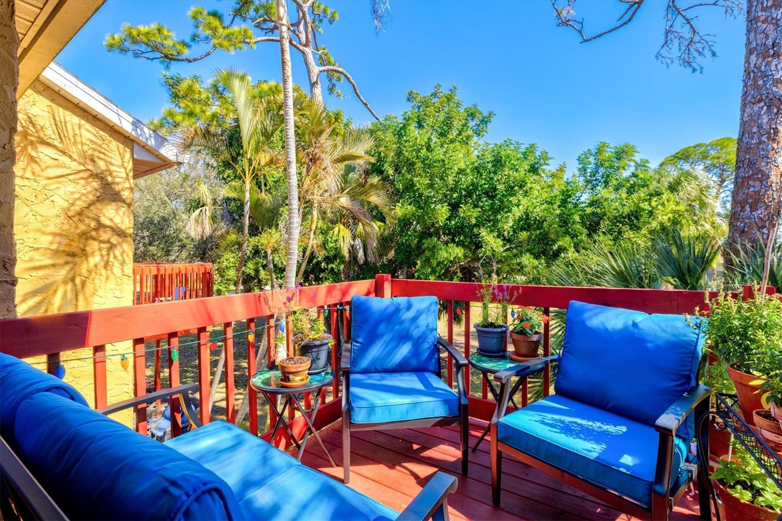 VISTAS ON BENEVA - Residential