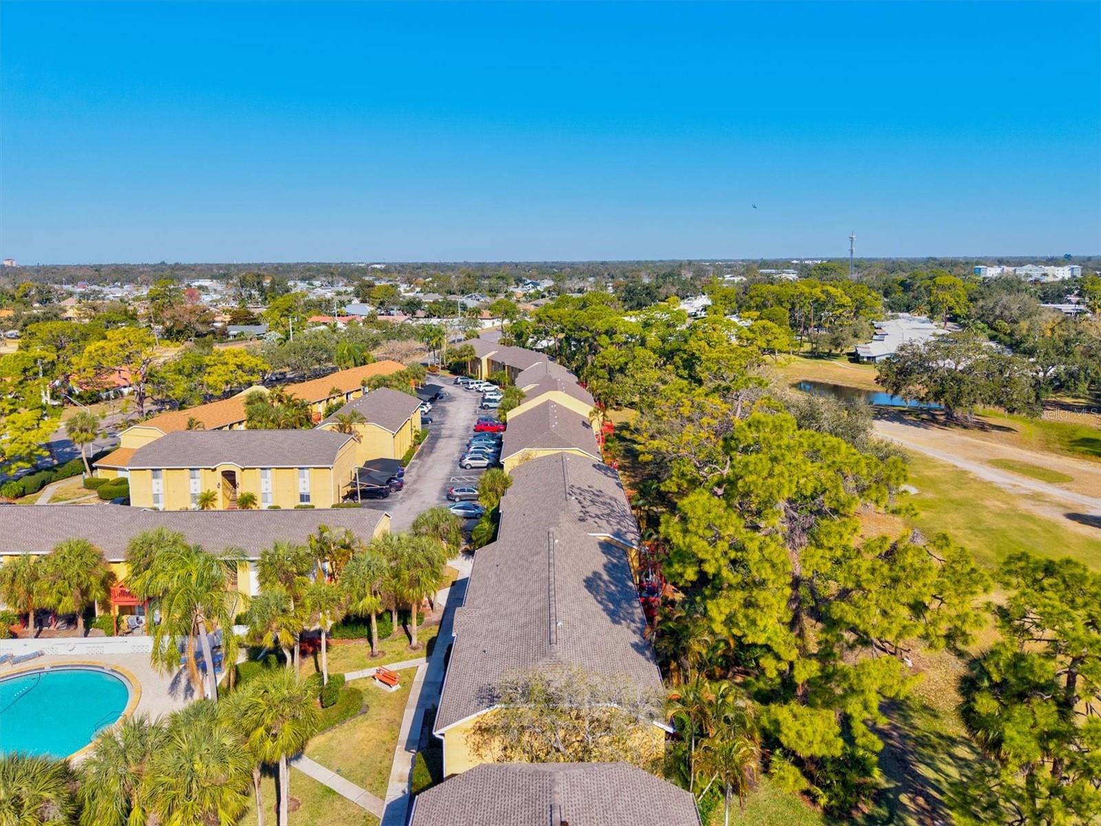 VISTAS ON BENEVA - Residential