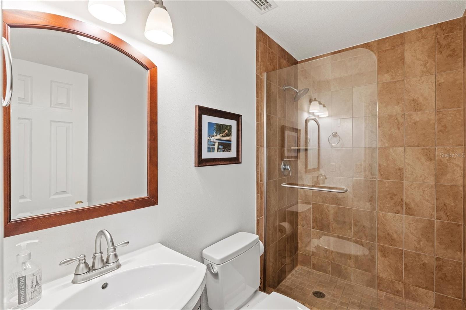 VISTAS ON BENEVA - Residential