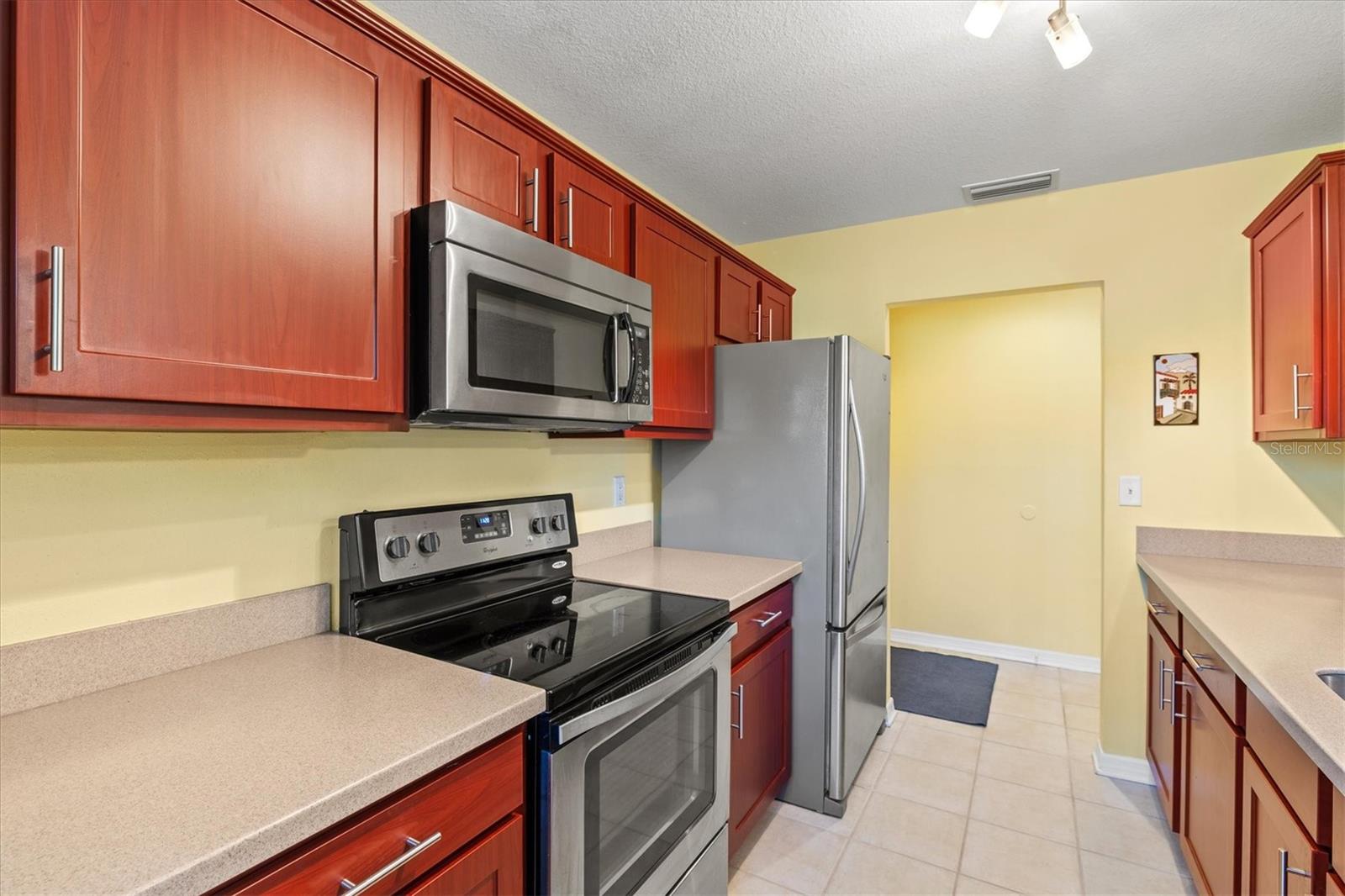 VISTAS ON BENEVA - Residential