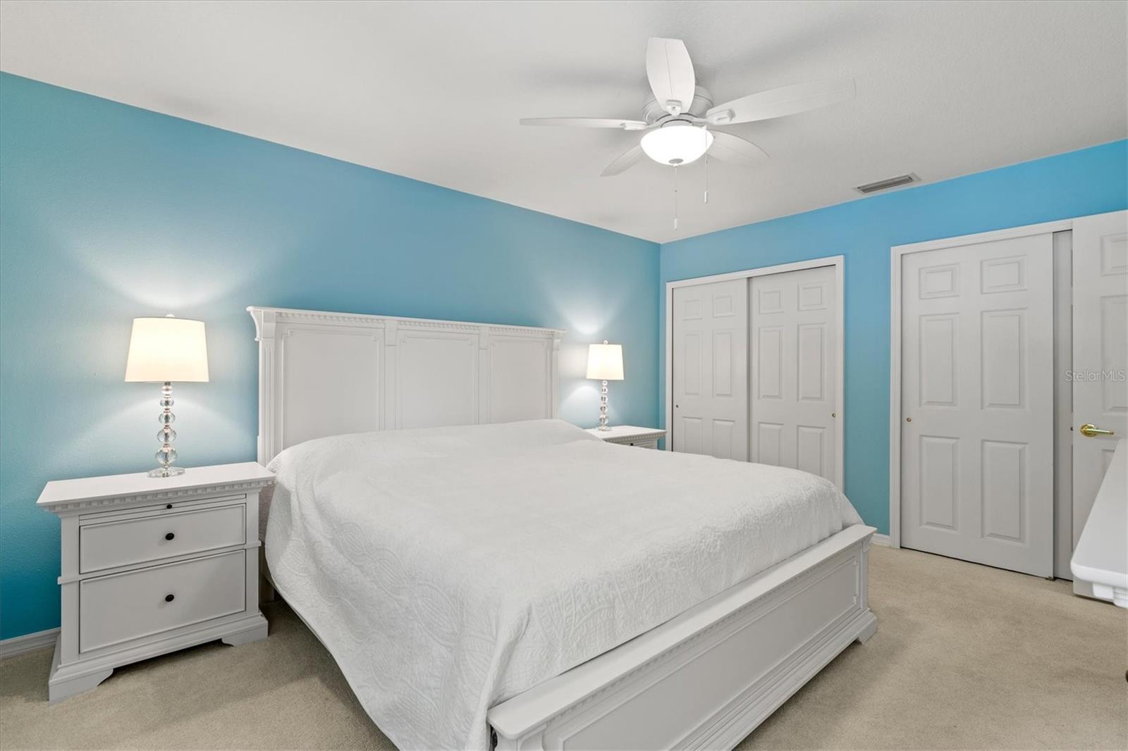 VISTAS ON BENEVA - Residential