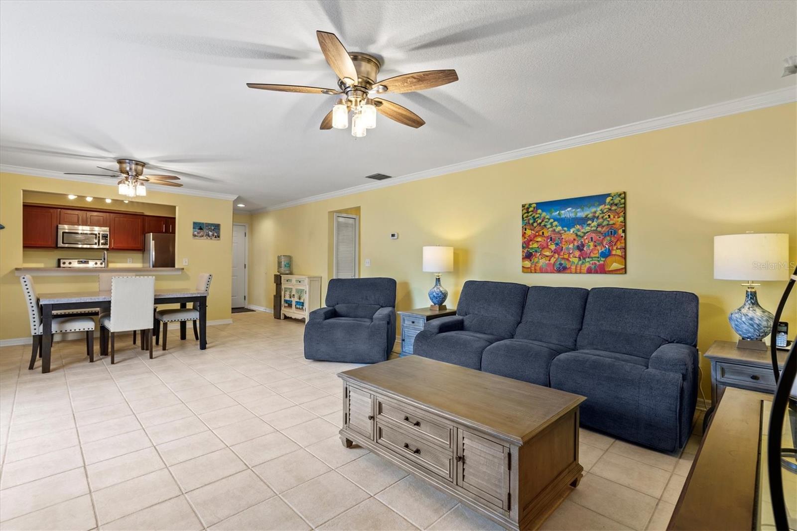 VISTAS ON BENEVA - Residential