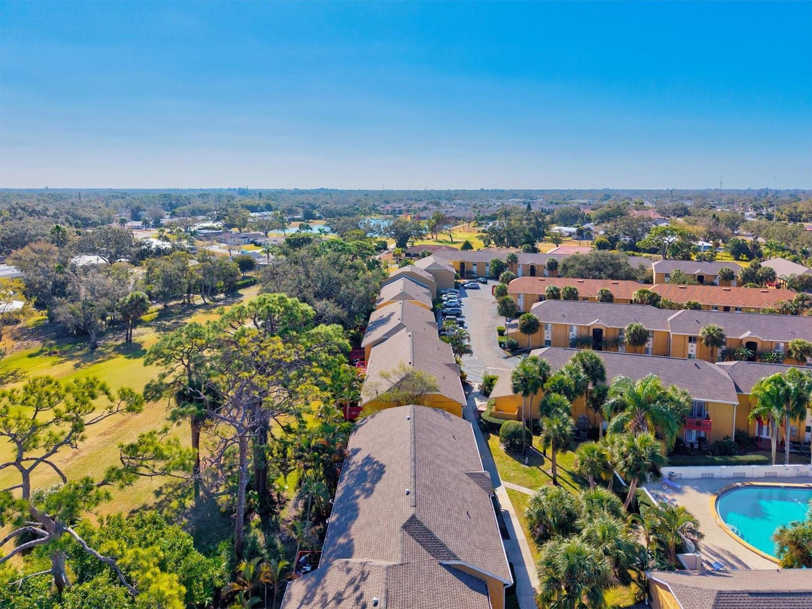 VISTAS ON BENEVA - Residential