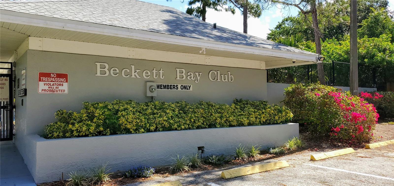 BECKETT BAY - Residential Lease