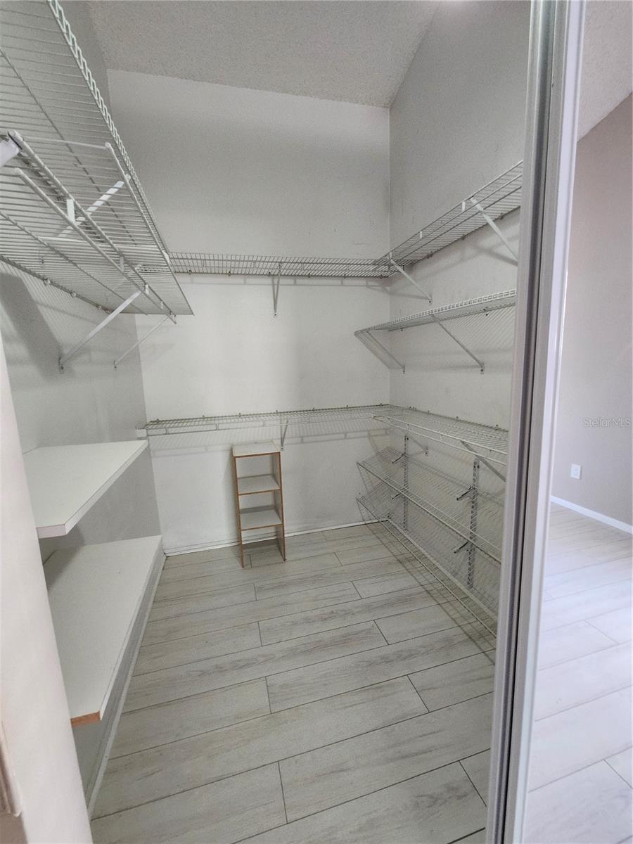 BECKETT BAY - Residential Lease