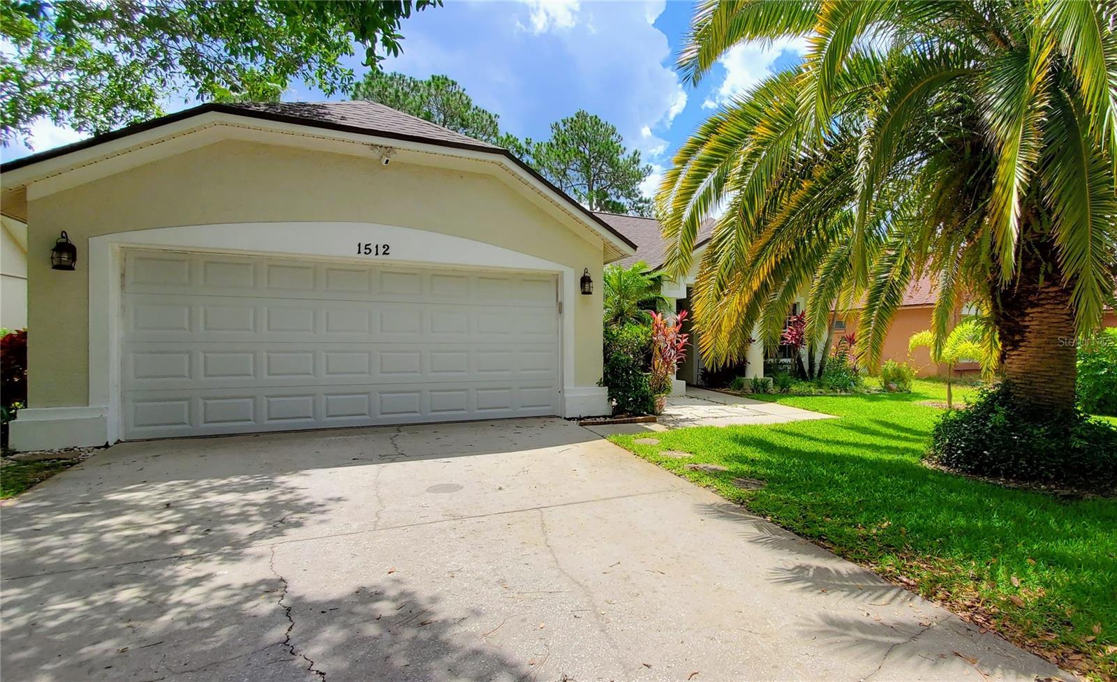 BECKETT BAY - Residential Lease