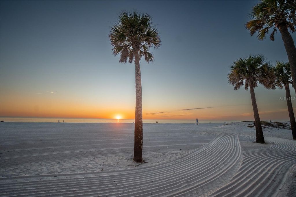 Photo of 130 177th Ter W, Redington Shores, FL 33708 (MLS # O6390736)