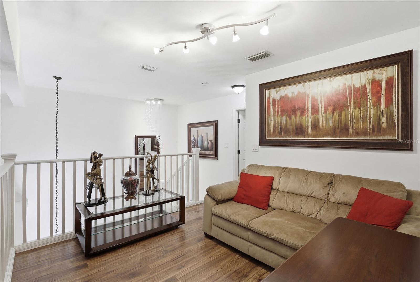 WOODS EDGE - Residential