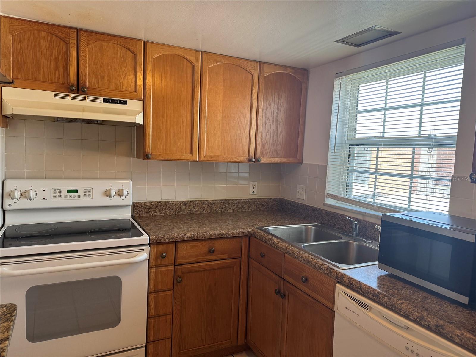 8542 10TH STREET N C